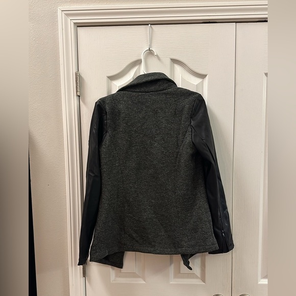 Fabletics jacket - Picture 3 of 5